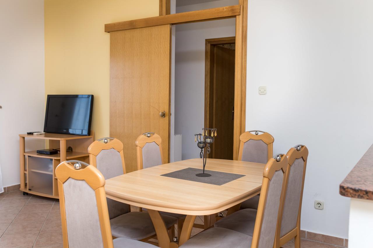 Apartment Clear Sky Baška Voda Dış mekan fotoğraf