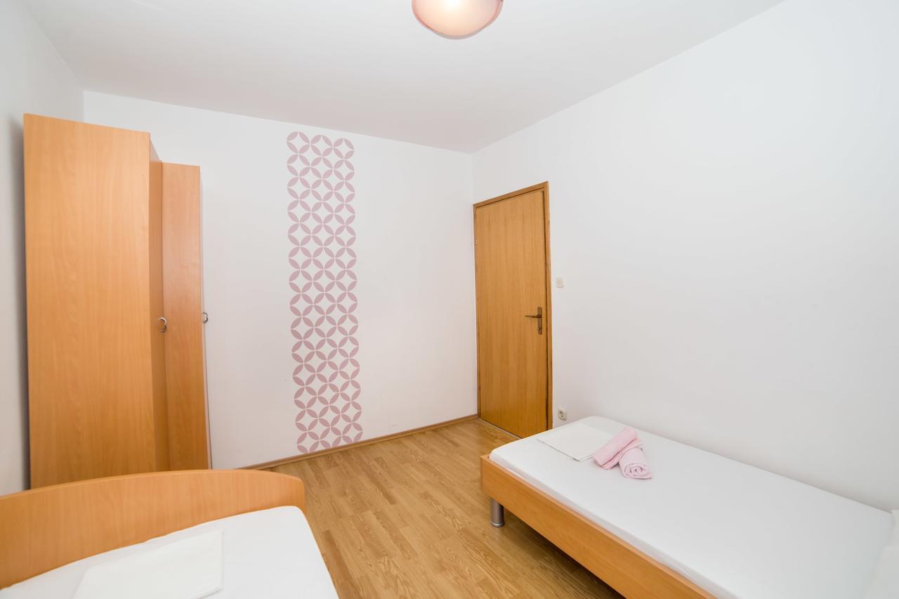 Apartment Clear Sky Baška Voda Dış mekan fotoğraf